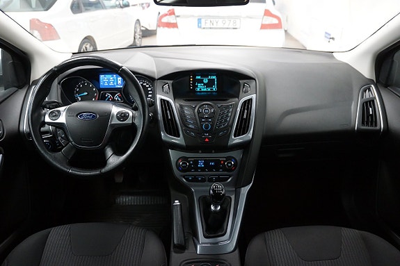 Ford Focus 9 of 14