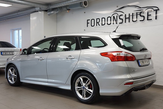 Ford Focus 2 of 14