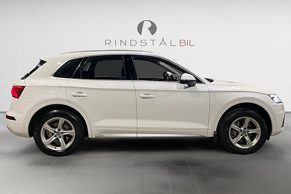 Audi Q5 8 of 17