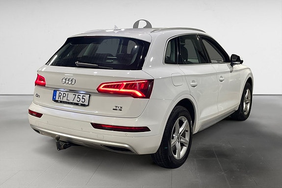 Audi Q5 7 of 17