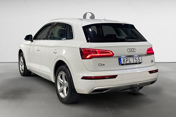 Audi Q5 5 of 17