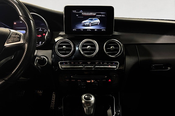 Mercedes-Benz C220 12 of 17
