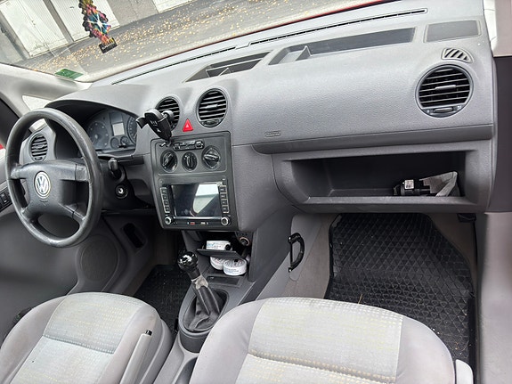 Volkswagen Caddy 4 of 5