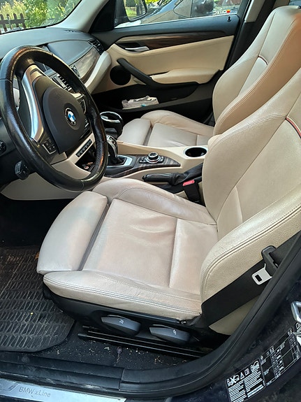 BMW X1 4 of 7