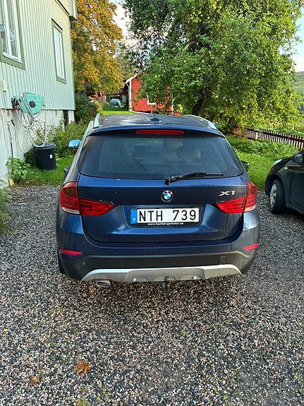 BMW X1 7 of 7