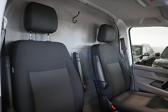 Volkswagen Transporter 10 of 28