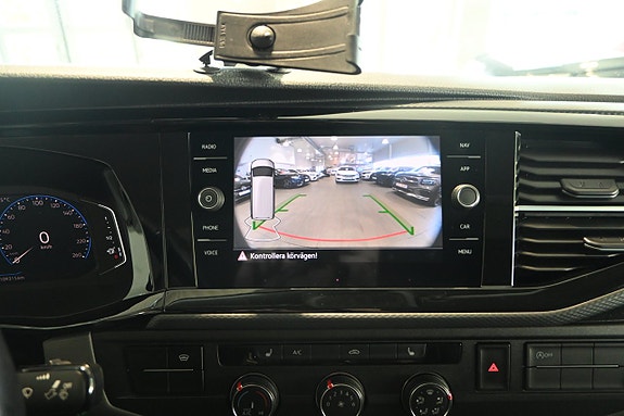 Volkswagen Transporter 24 of 28