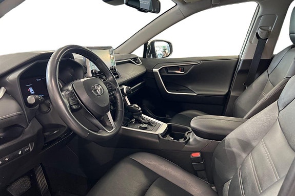 Toyota RAV4 14 of 21