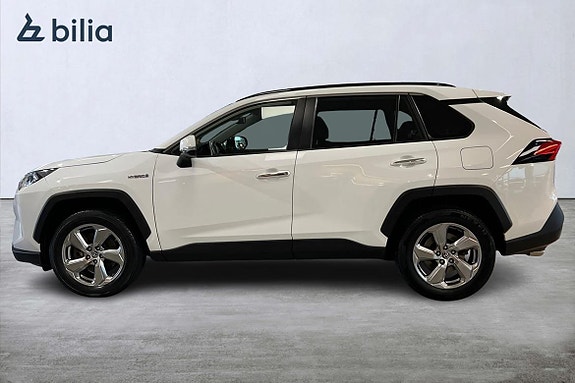 Toyota RAV4 3 of 21