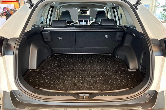 Toyota RAV4 12 of 21