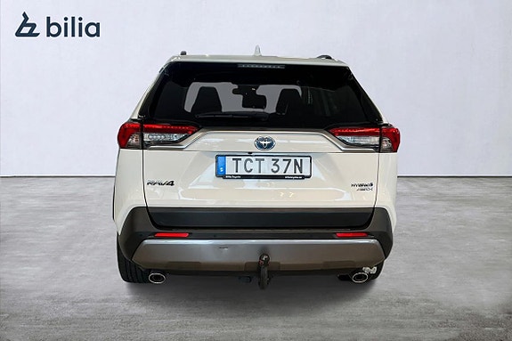 Toyota RAV4 5 of 21