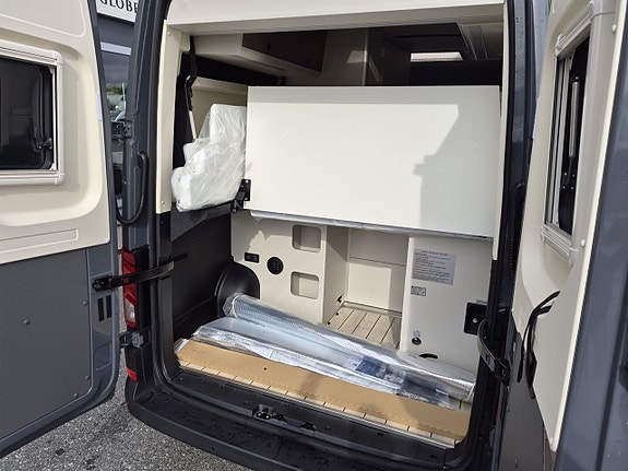 Westfalia Sven Hedin 50 Years MAN chassis, 163 hk, automat, dieselvärme, 2x Litium 8 of 26