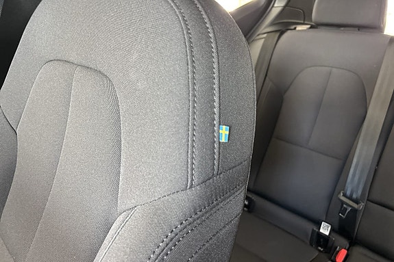 Volvo XC40 17 of 19