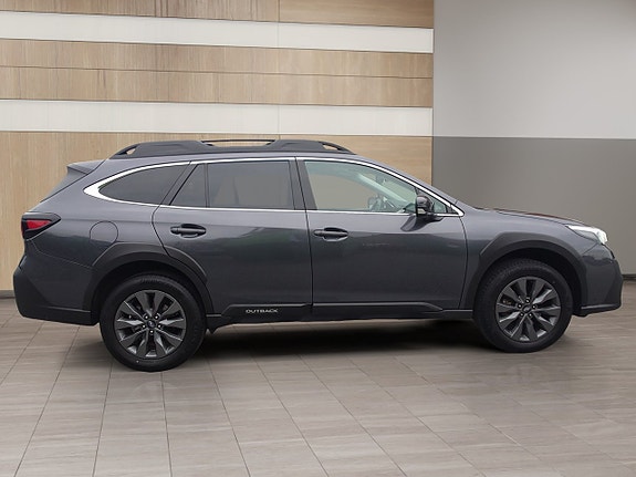 Subaru Outback 5 of 17