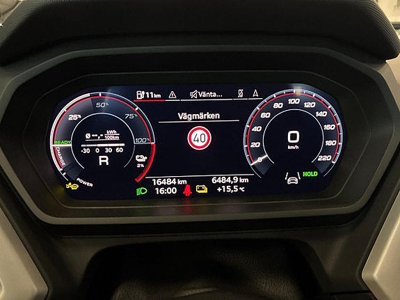 Audi Q4 e-tron 22 of 25