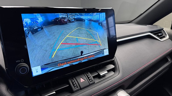 Toyota RAV4 Plug-in Hybrid 9 of 20