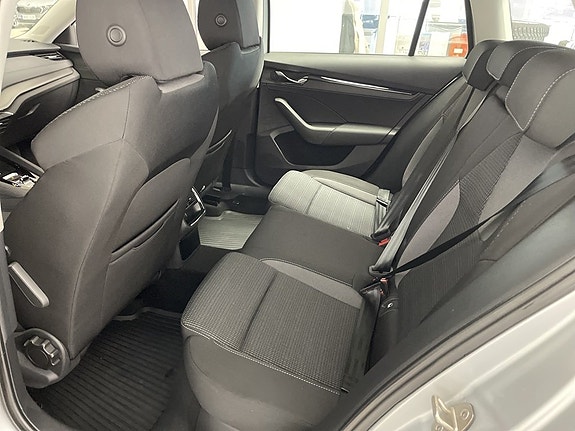 Skoda Octavia 14 of 21