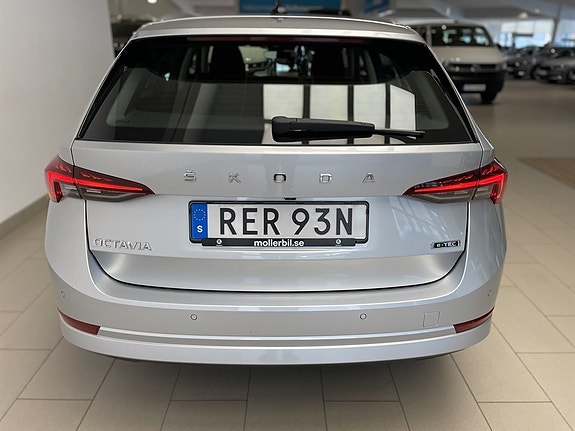 Skoda Octavia 8 of 21
