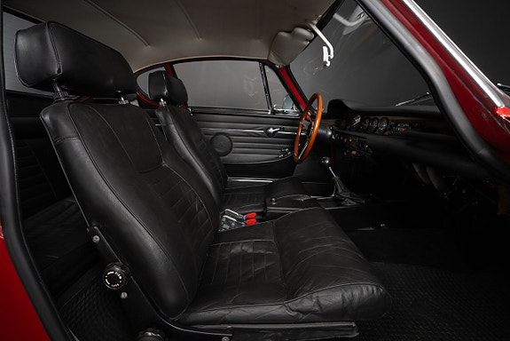 Volvo 1800E 14 of 28