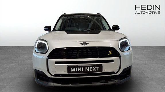 MINI Countryman SE 8 of 13