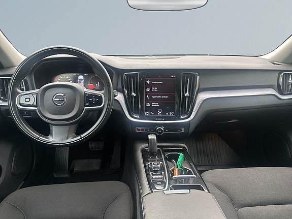 Volvo V60 8 of 18