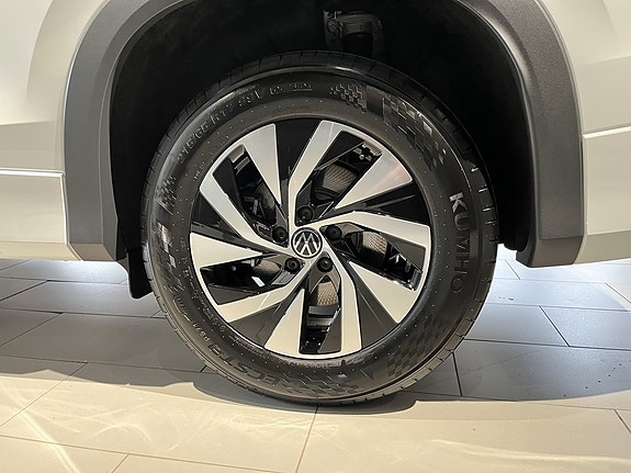 Volkswagen Tayron 8 of 17