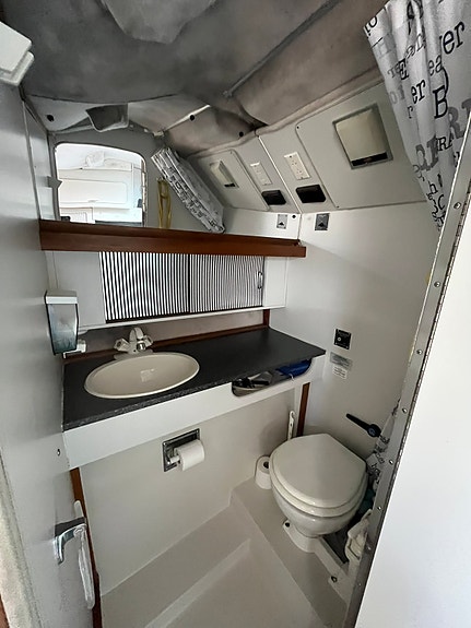 Cruiser Yacht 3060 5 of 11