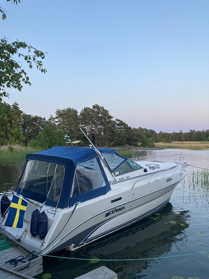 Cruiser Yacht 3060 9 of 11