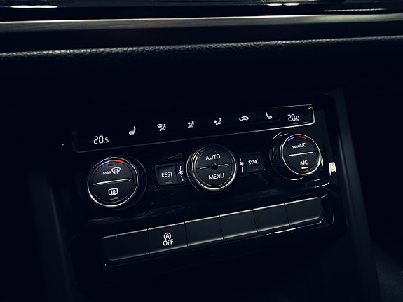 Volkswagen Touran 24 of 27