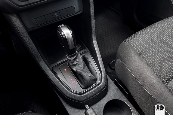 Volkswagen Caddy Maxi 12 of 13