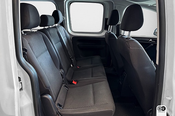 Volkswagen Caddy Maxi 9 of 13