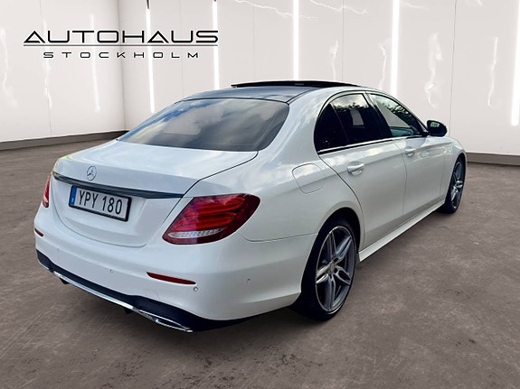 Mercedes-Benz E220 d 4 of 25