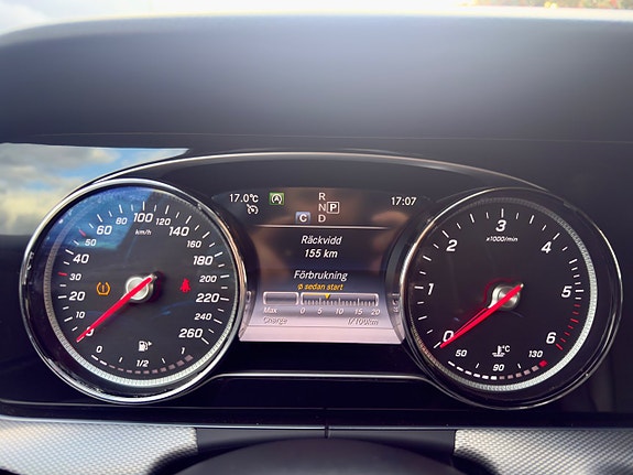 Mercedes-Benz E220 d 24 of 25