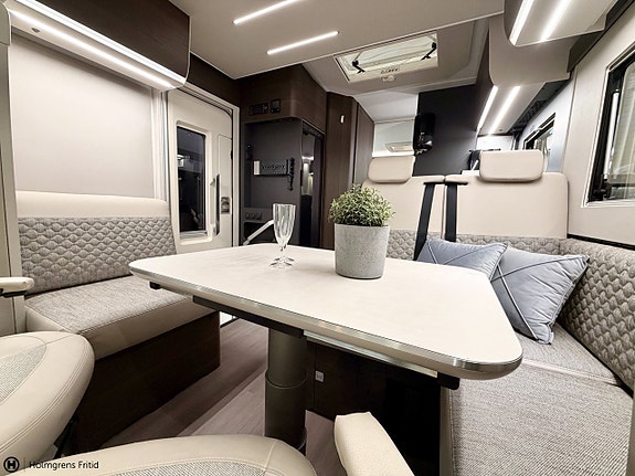 Adria Matrix Supreme 670 SL 9 of 19