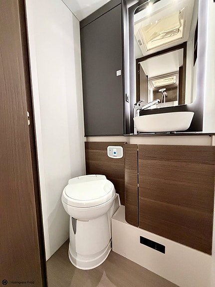 Adria Matrix Supreme 670 SL 14 of 19