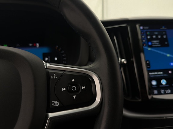 Volvo XC60 17 of 30