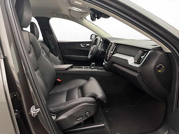 Volvo XC60 28 of 30