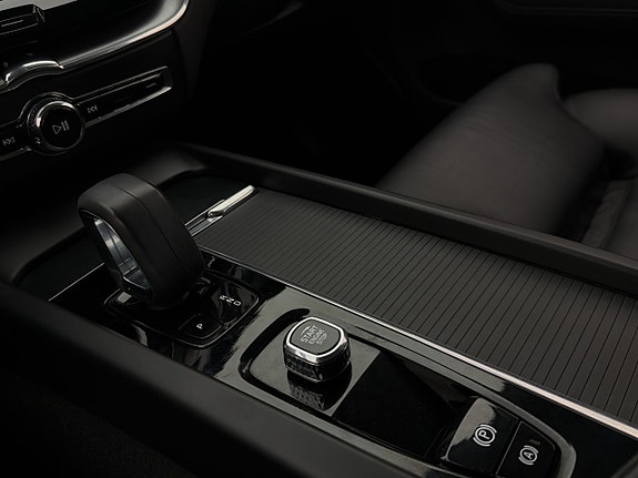 Volvo XC60 26 of 30
