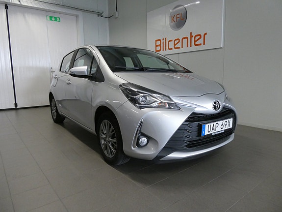 Toyota Yaris 3 of 21