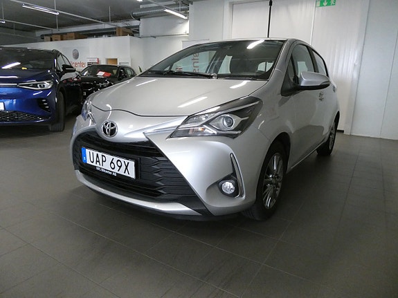 Toyota Yaris 9 of 21