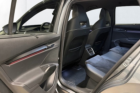 Skoda Enyaq 7 of 10