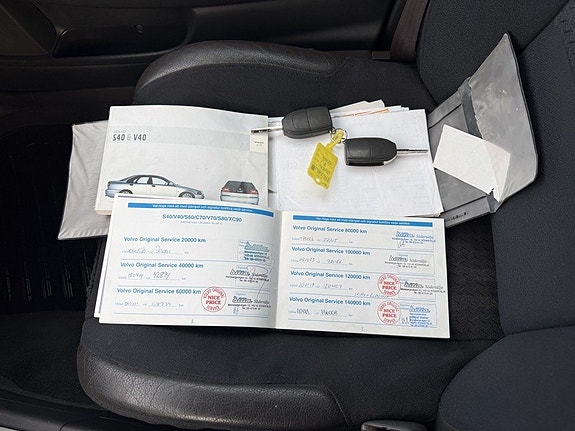 Volvo V40 27 of 27