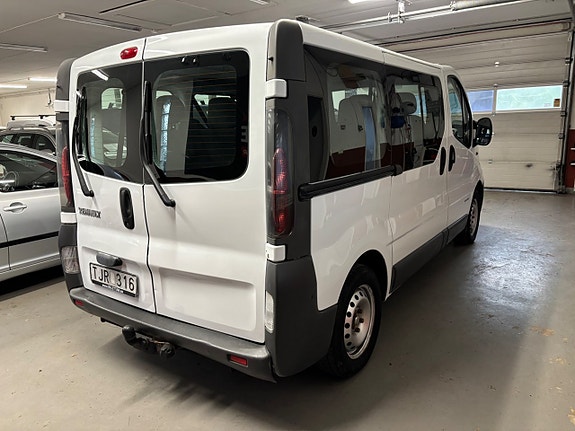 Renault Trafic 3 of 7