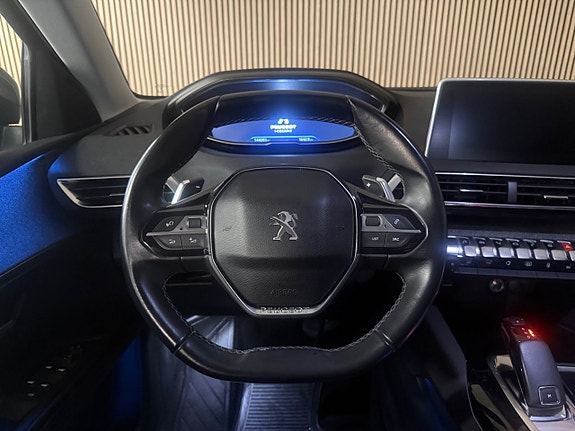 Peugeot 5008 16 of 28