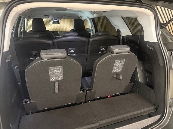 Peugeot 5008 23 of 28