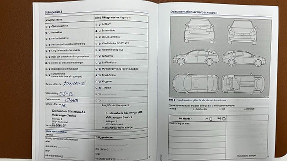 Volkswagen Passat 16 of 26