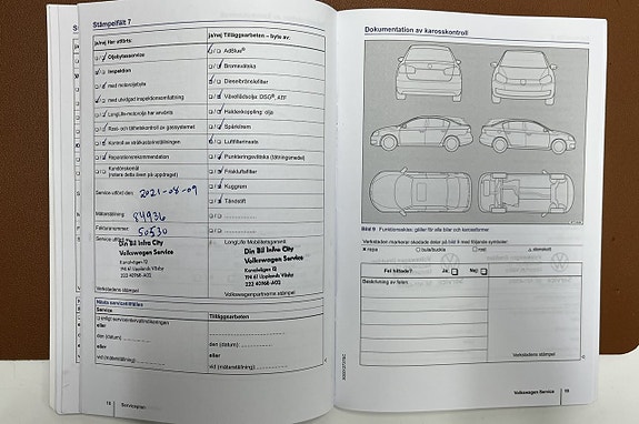 Volkswagen Passat 20 of 26