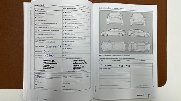 Volkswagen Passat 18 of 26