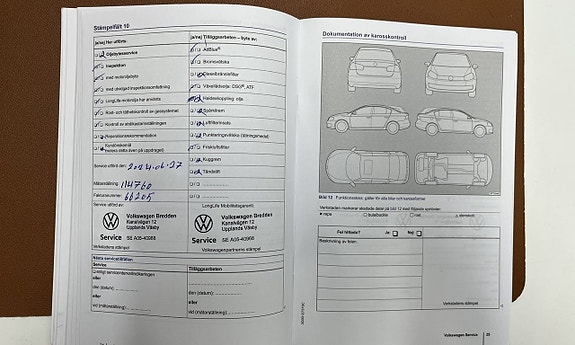 Volkswagen Passat 23 of 26