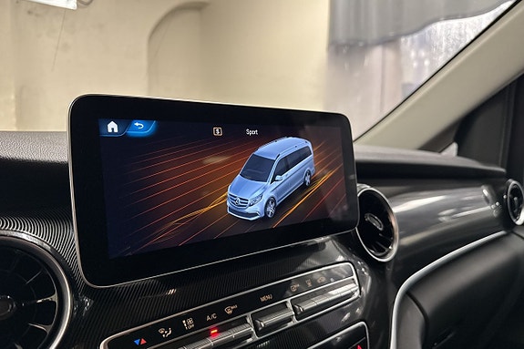 Mercedes-Benz V220 17 of 23